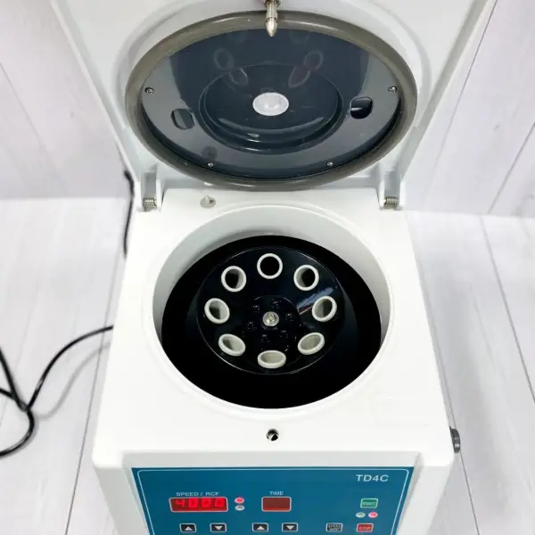 دستگاه سانتریفیوژ آزمایشگاهی مدل TD4C